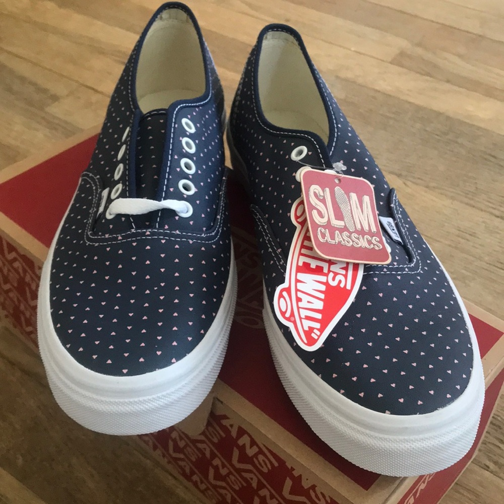 New In Box VANS Authentic Slim (Micro Hearts)